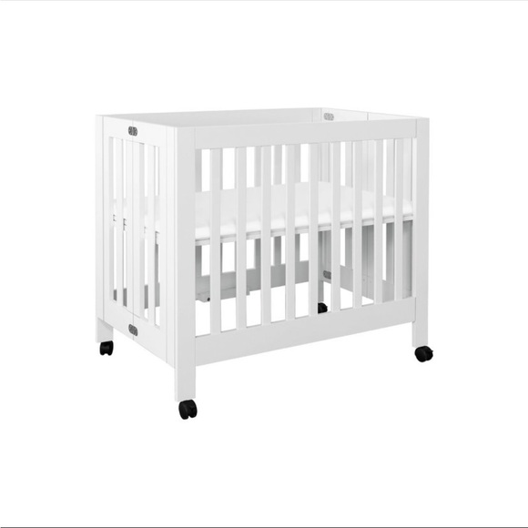 Babyletto origami portable mini crib-white - Picture 3 of 9